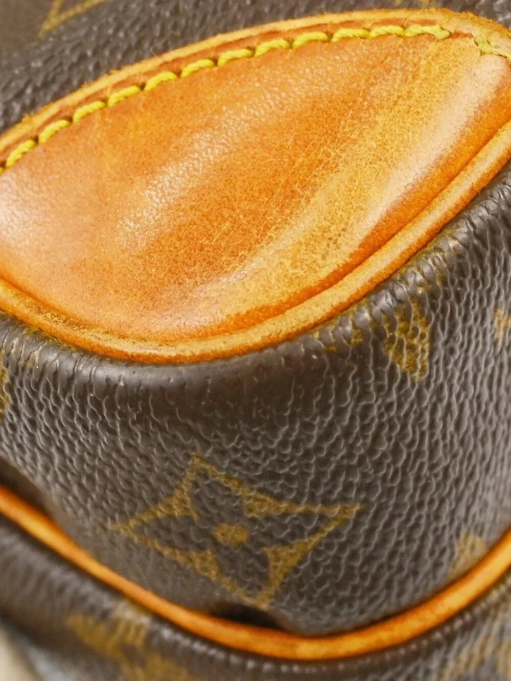 LOUIS VUITTON AMAZON CROSS BODY SHOULDER BAG